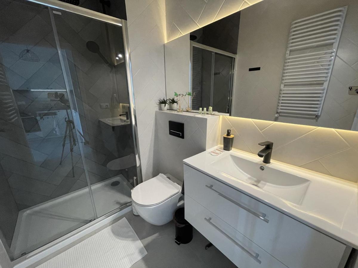 Prymasa Tysiąclecia 83a By Aparthouse Apartament Warszawa